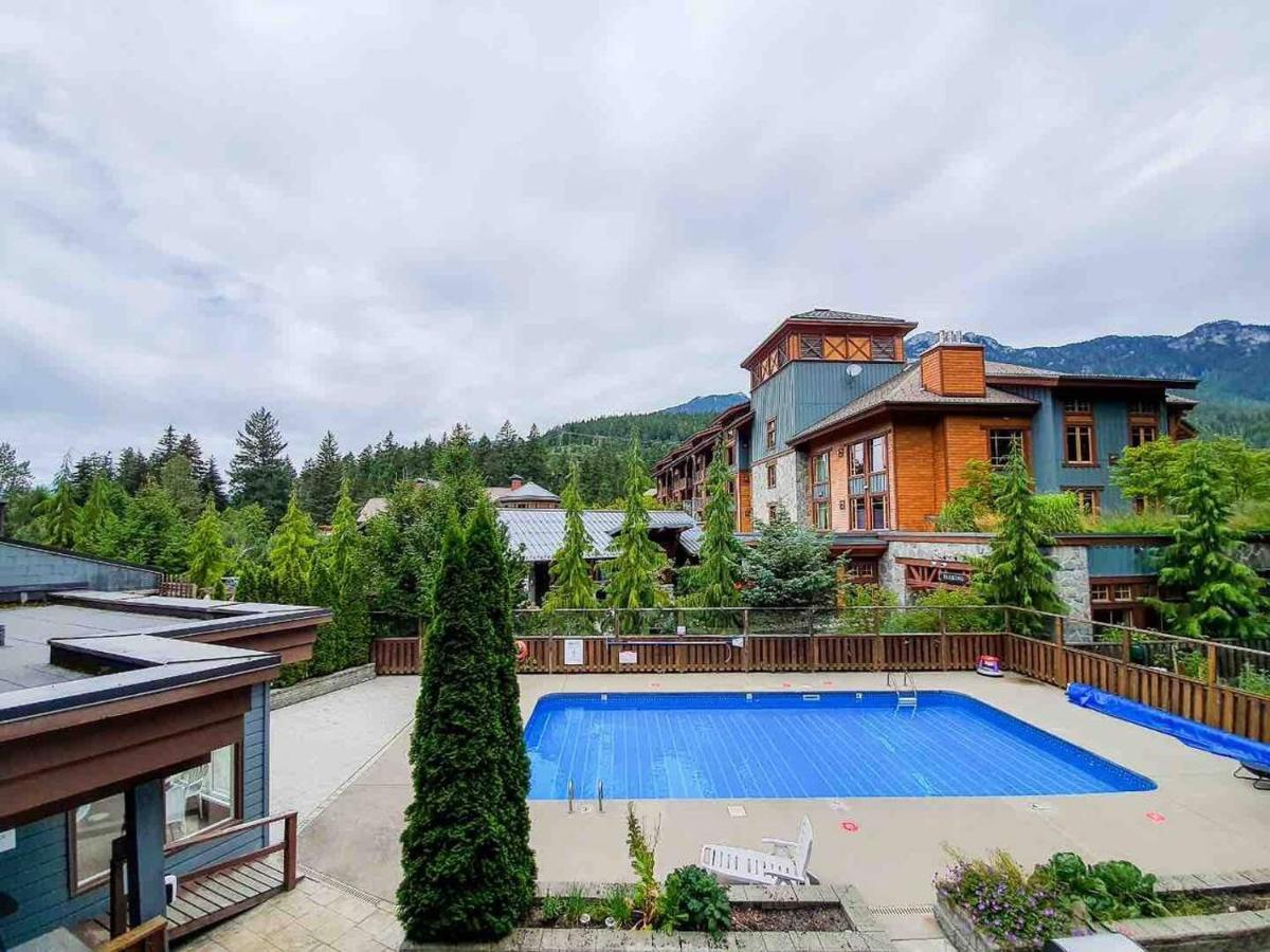 Updated Whistler Creek Studio With Parking Exteriör bild